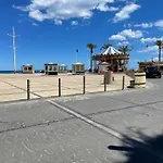Canet Plage Tres Agreable T2 Face A La Mer