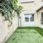 Elegant T2 Avec Jardin Central