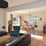 Fantastic House With Pool