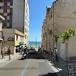 Appartement Cosy Au Centre, A Deux Pas De La Plage, Tout Equipe Pour 4 Personnes - Fr-1-197-330