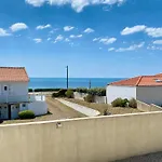 Appartement Renove Face A La Mer, 200M Plage De La Sauzaie, Balcons, Wifi, Parking A Proximite - Fr-1-231-224