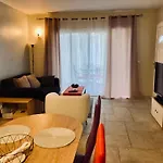 Appartement Avec Grande Terrasse