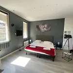 Bienvenus A These - Love Room