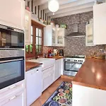 3 Bedroom Gorgeous Home In Deauville