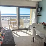 Appartement T2 Front De Mer Avec Balcon Et Parking - Confort Et Activites A Proximite - Fr-1-797-37