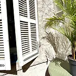 Appartement Centre Ville Avec Patio