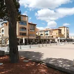 Spacieux T2 Climatise Avec Veranda, 150M Plage, Pkg, Au Coeur De La Grande Plage - 4 Personnes - Fr-1-799-20