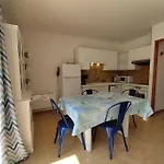 Maisonnette A Chaucre En Residence Avec Piscine Collective