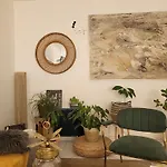 Marseille Autrement Appartement Dans Residence Calme Avec Vue Sur Mer