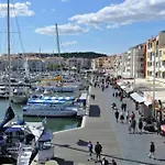 Studio Cabine Pour 4 Equipe Proche Port Cap D'Agde