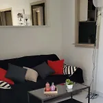 Studio Cabine Climatise Avec Parking Au Couchant