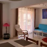 Appartement 60M2 - 2 Chambres A Une Minute Des Plages, Parking Prive