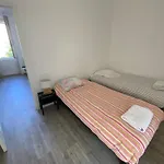 Bienvenus A These - Appartement Orange