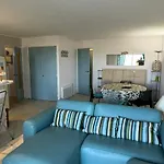 Cabourg: Appartement Rez-De-Jardin, Acces Plage, Terrasse, Parking, Wifi - Fr-1-487-371