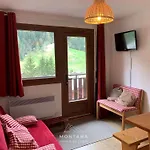 Confortable T2 Avec Coin Nuit Pour 4 Au Grand-Bornand - Fr-1-458-203