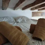 Nid Douillet En Plein Coeur De La Ville