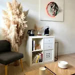 Bel Appartement T2 Sur Remblais, Immeuble Vue Mer