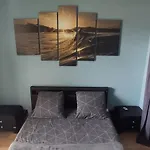 Bel Appartement Avec Piscine, Terrasse Avec Vue Sur Les Montagnes