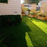Le Lagon Rose Nice Bungalow Camping Siblu Le Mar Estang Canet-En-Roussillon, 2 Rooms, 2 Bathrooms, 2 Tv, Free Wifi, Sheets & Towels Included, Beach At 5 Mn Walk
