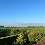 Jolie Maison De Vacances Avec Terrasse Et Jardin
