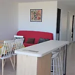 Coeur Plage Et Commerces Appartement Type 3 Pour 6 Personnes N33
