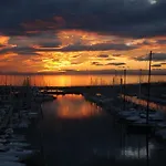 Studio Vue Mer Sur Le Port - Quai D 'Honneur