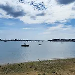 Plein Pied De La Petite Mer