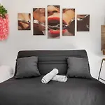 Studio Chic & Romantic