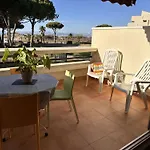 Appartement 2 Pieces Avec Terrasse, Parking Prive - Fr-1-731-90