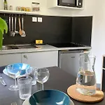 Beautiful Cozy Studio Of 23M In Marseille