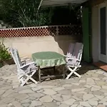 Les Restanques De Provence