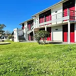 Bella Vista Guest Center Pays Basque
