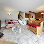 Tendieu Soleil B - Appartement Dans Chalet, Vue Montagnes