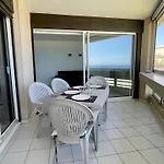Appartement 2 Pieces Avec Piscine Et Parking, Acces Direct Plage - Fr-1-748-27
