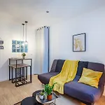 Appartement Tout Equipe En Bord De Mer Plage Des Catalans