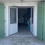 Le Vrai Cabanon De La Pointe Rouge