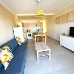 Apartment With Garden - Sea View