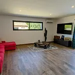 Jolie Villa Avec Piscine A 15Mn Des Plages