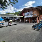 Grand Vane 4