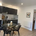 L'Escapade - Superbe Appartement, Proche Morny