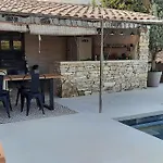 Villa Avec Piscine Et Cuisine D'Ete