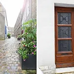 Studio 37M2 Vieille Ville Proche De La Cathedrale, Draps Fournis Sans Supplement! Serviettes Non -Fournies