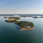Petite Maison Piscine Et Vue Sur La Mer