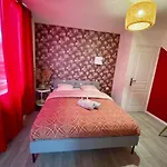 Lanester Suite Home