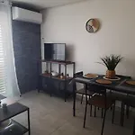 Appartement Cap D Agde Studio Avec Coin Cabine Sur L Ile Des Pecheurs,Ascenseur Disponible