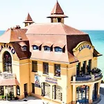 La Belle Brise
