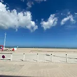 Desirade 2 Plage Dunkerque Malo Les Bains