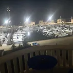 Magnifique Pepite Au Bord De L Eau