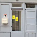 L'Etablissement Appartements Design, Vous Propose 4 Appartements Neufs, Netflix, Lits Faits A Votre Arrivee, Serviettes De Toilette, Menage, Wifi, En Hyper Centre ,Plage A 190M, Box A Velos, Paiement 3 Fois Sans Frais, Prix Tout Compris