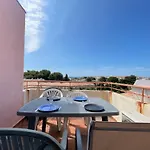 Studio Cabine Climatise Avec Terrasse Et Parking A 500M De La Plage De Sete - Fr-1-338-144